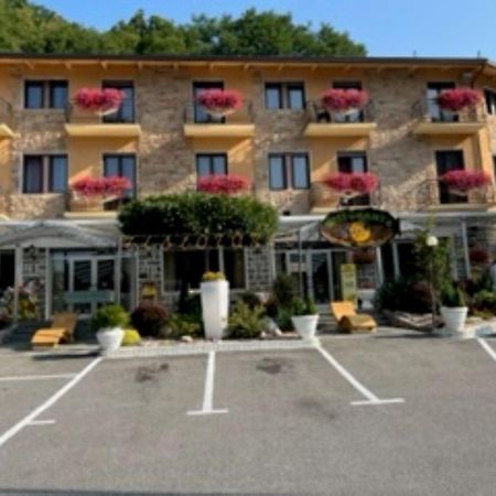 Hotel Iscla เอโดโล ภายนอก รูปภาพ