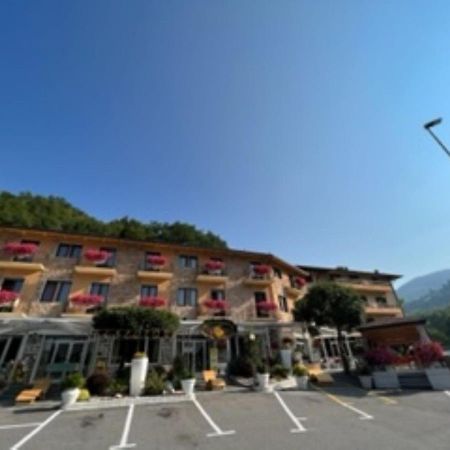 Hotel Iscla เอโดโล ภายนอก รูปภาพ