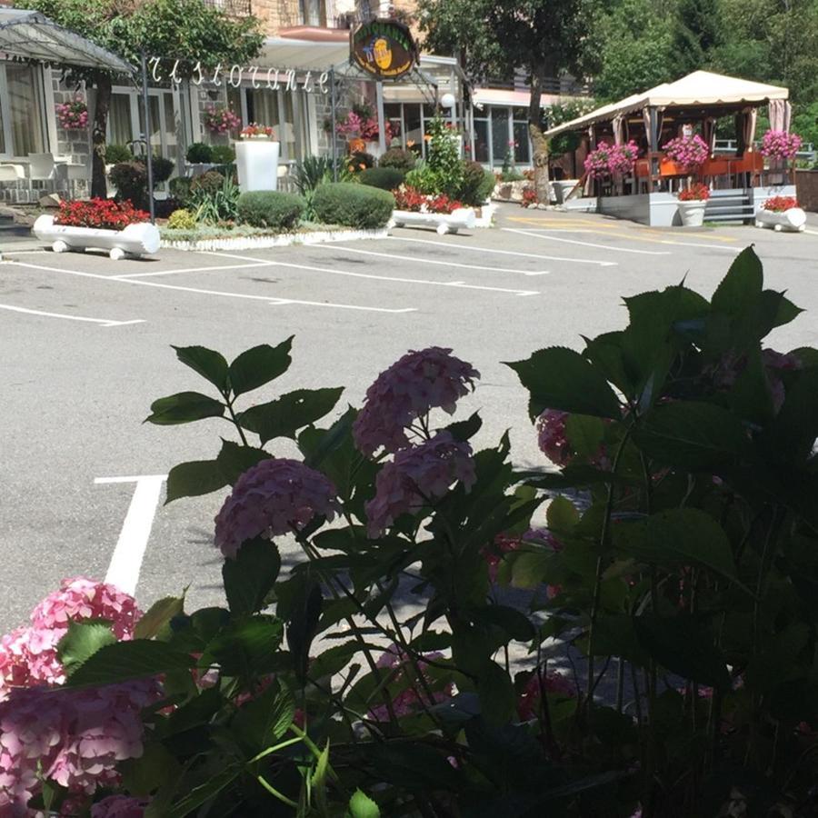 Hotel Iscla เอโดโล ภายนอก รูปภาพ